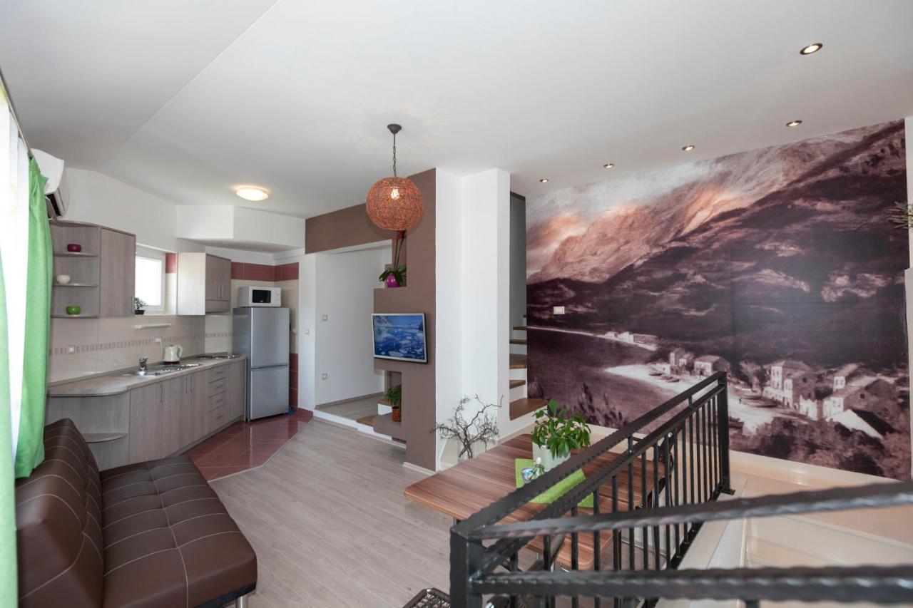 Apartmani Iva Tučepi Buitenkant foto
