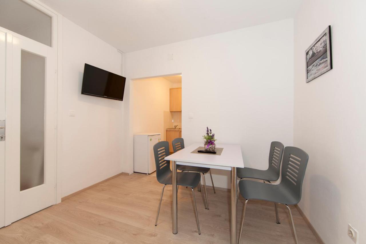 Apartmani Iva Tučepi Buitenkant foto