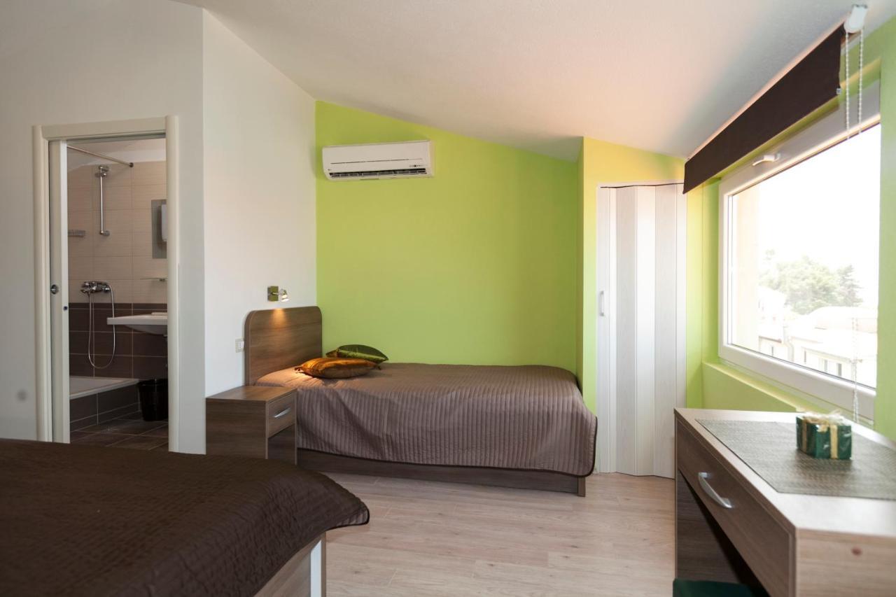Apartmani Iva Tučepi Buitenkant foto