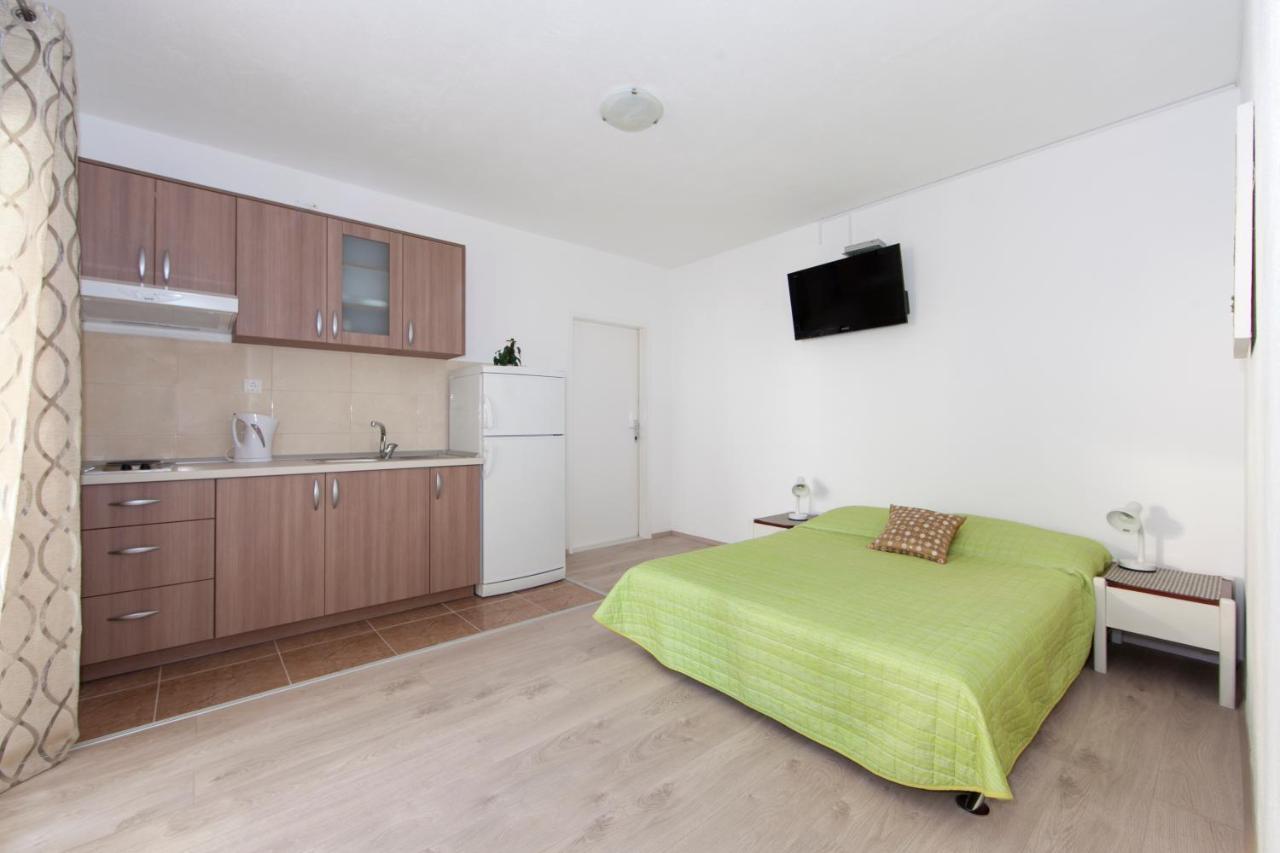 Apartmani Iva Tučepi Buitenkant foto