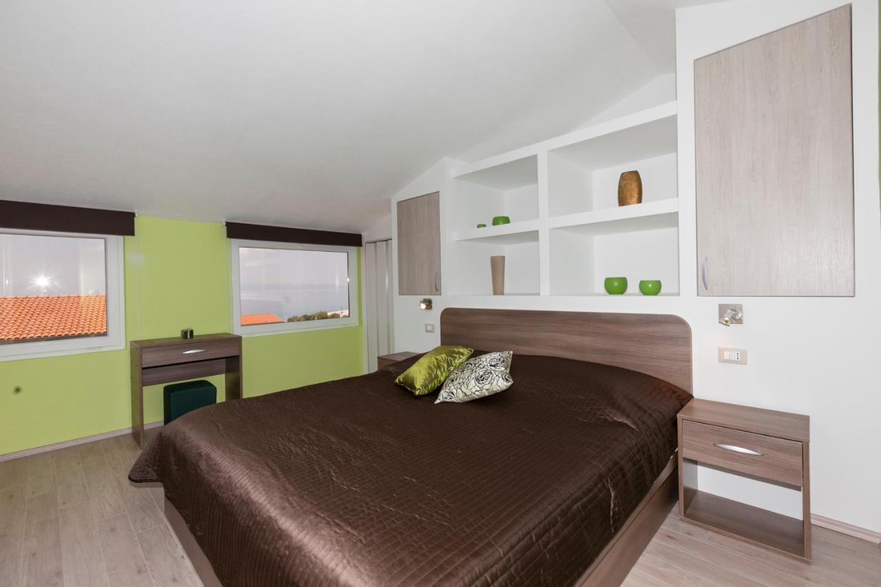 Apartmani Iva Tučepi Buitenkant foto