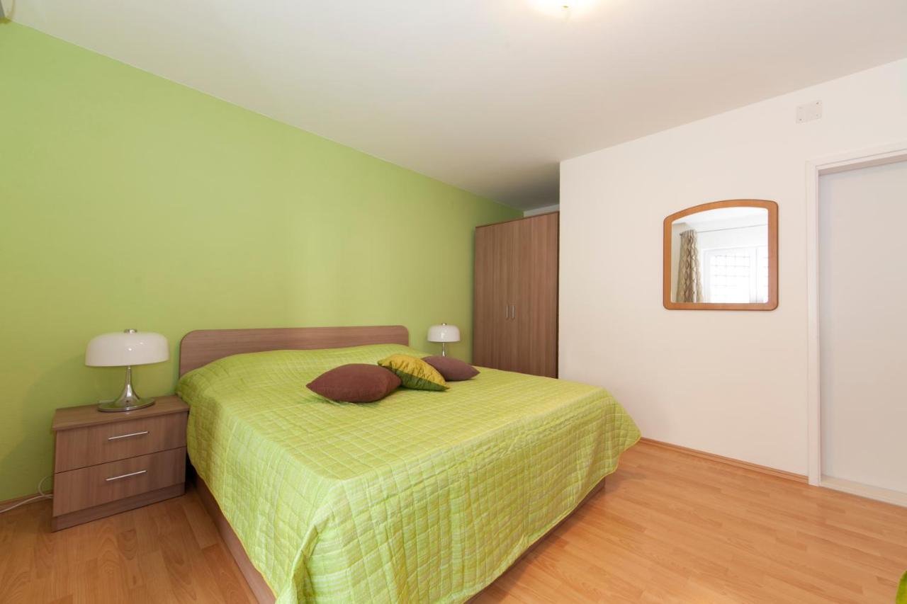 Apartmani Iva Tučepi Buitenkant foto