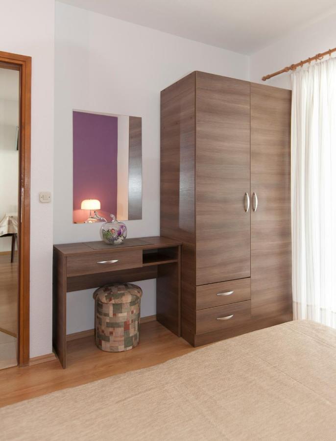 Apartmani Iva Tučepi Buitenkant foto