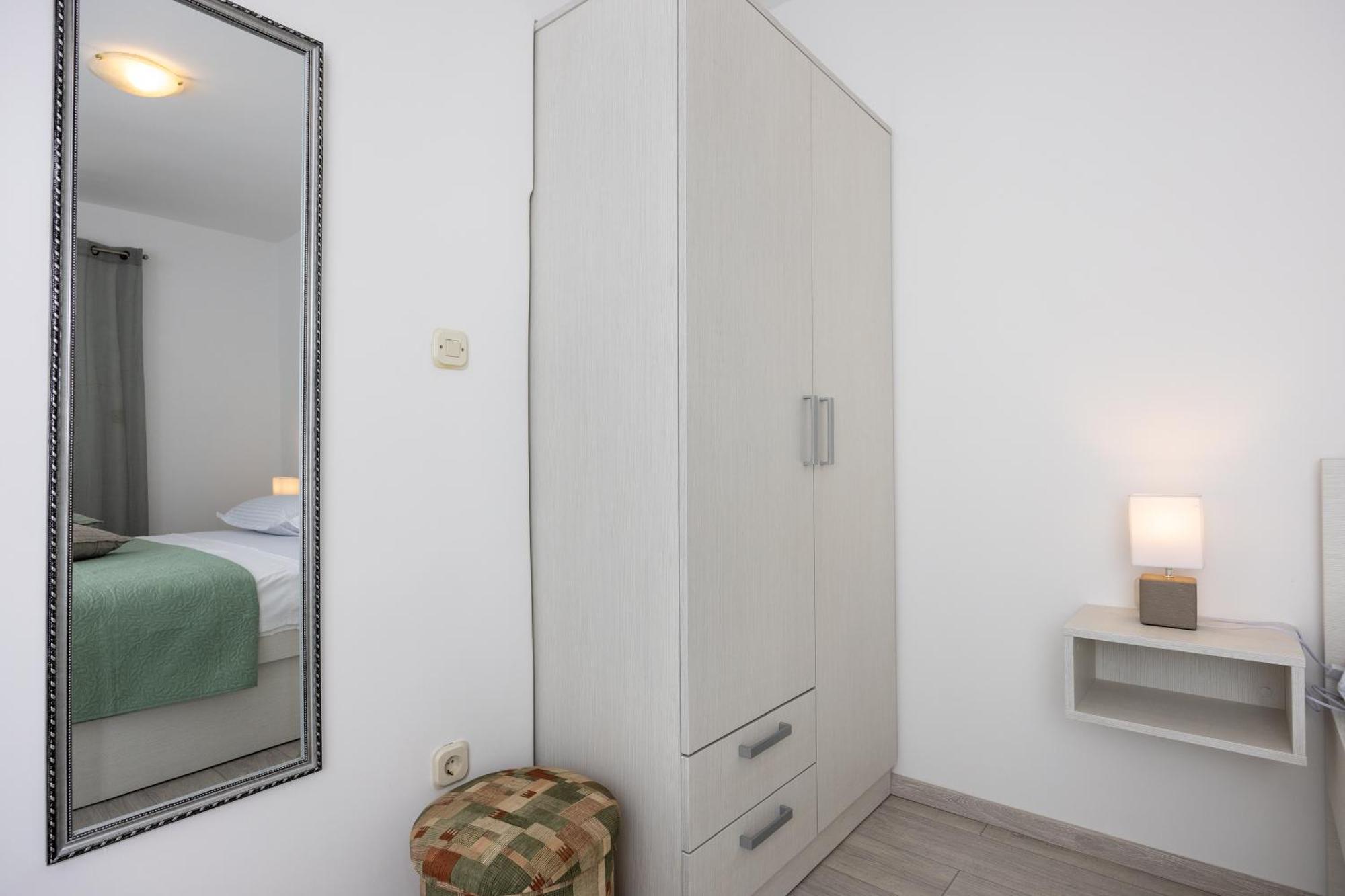 Apartmani Iva Tučepi Buitenkant foto