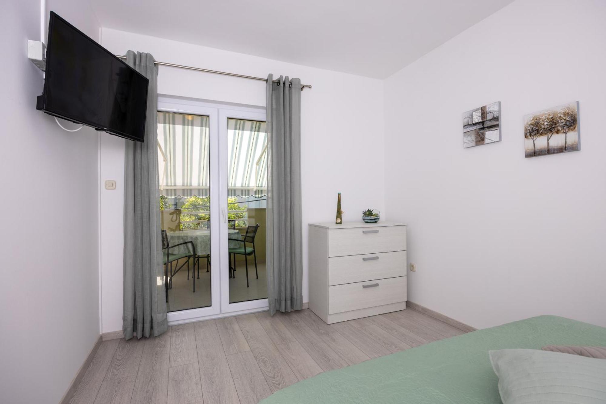 Apartmani Iva Tučepi Buitenkant foto