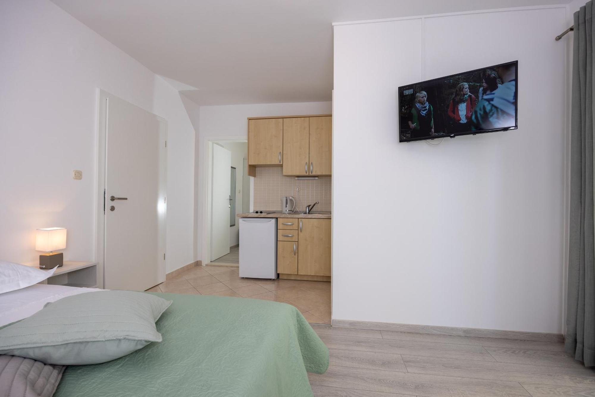 Apartmani Iva Tučepi Buitenkant foto
